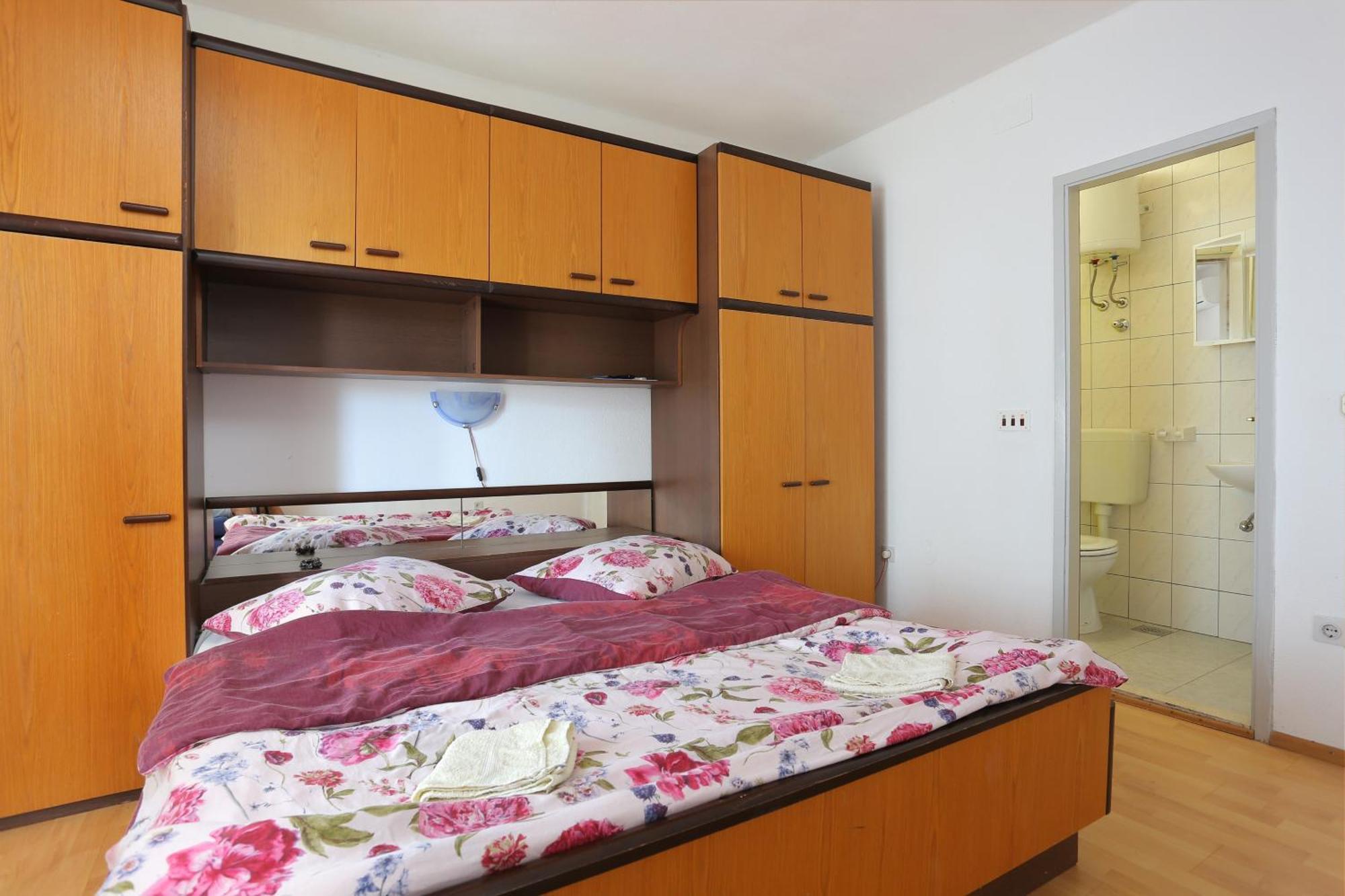 Apartments With A Parking Space Tucepi, Makarska - 6695 Rom bilde
