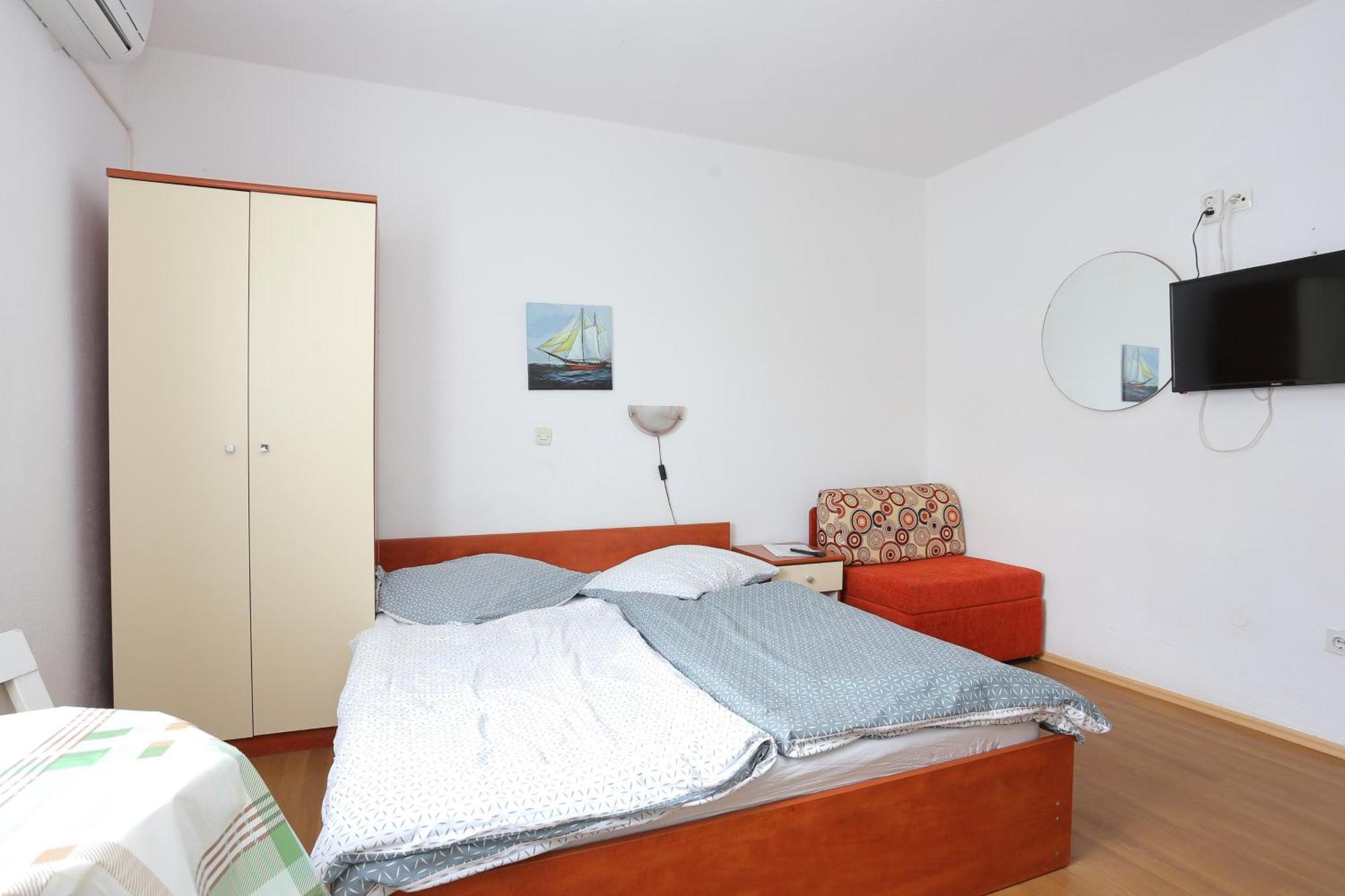 Apartments With A Parking Space Tucepi, Makarska - 6695 Rom bilde